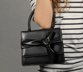 The Handbag ElleKnot
